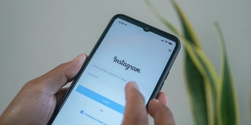Panduan Login Instagram