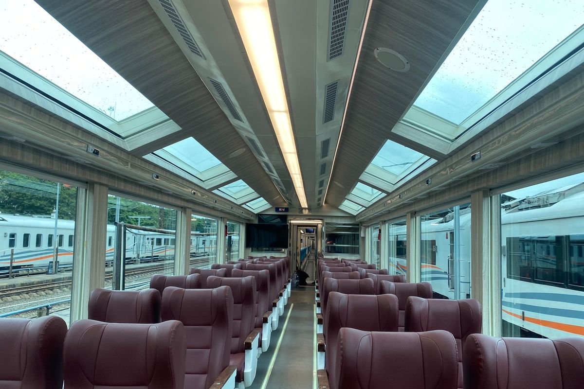 Kereta Panoramic