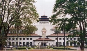 KA Sangkuriang