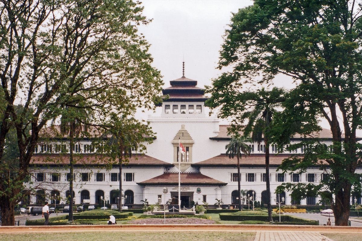KA Sangkuriang